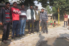সোনাতলার কলাগাছি পাড়ায় রাস্তার সিসি ঢালাইয়ের উদ্বোধন