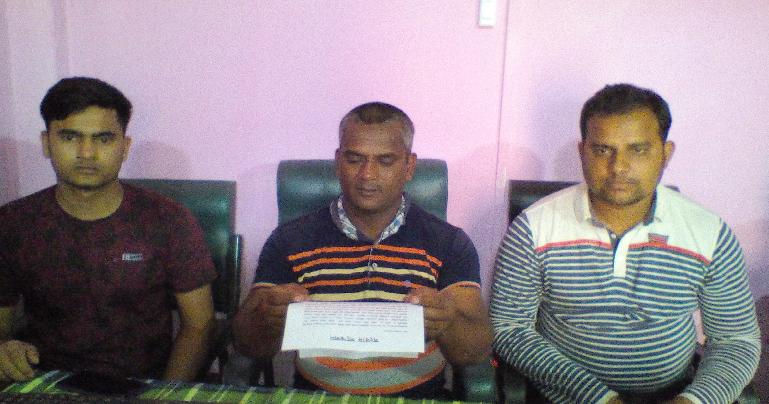 সোনাতলায় মিথ্যা মামলার অভিযোগে ব্যবসীর সংবাদ সম্মেলন