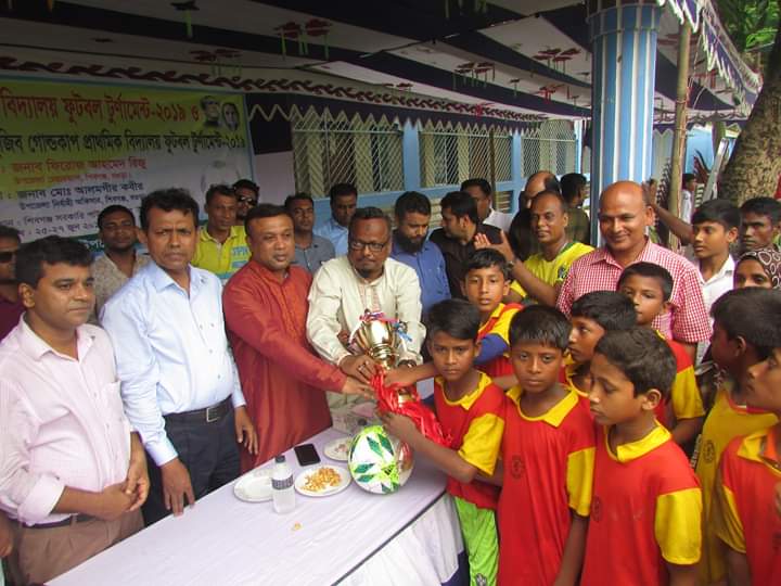 শিবগঞ্জে বঙ্গবন্ধু ও বঙ্গমাতা গোল্ডকাপ   ফুটবল টুর্ণামেন্ট চূড়ান্ত খেলা অনুষ্ঠিত