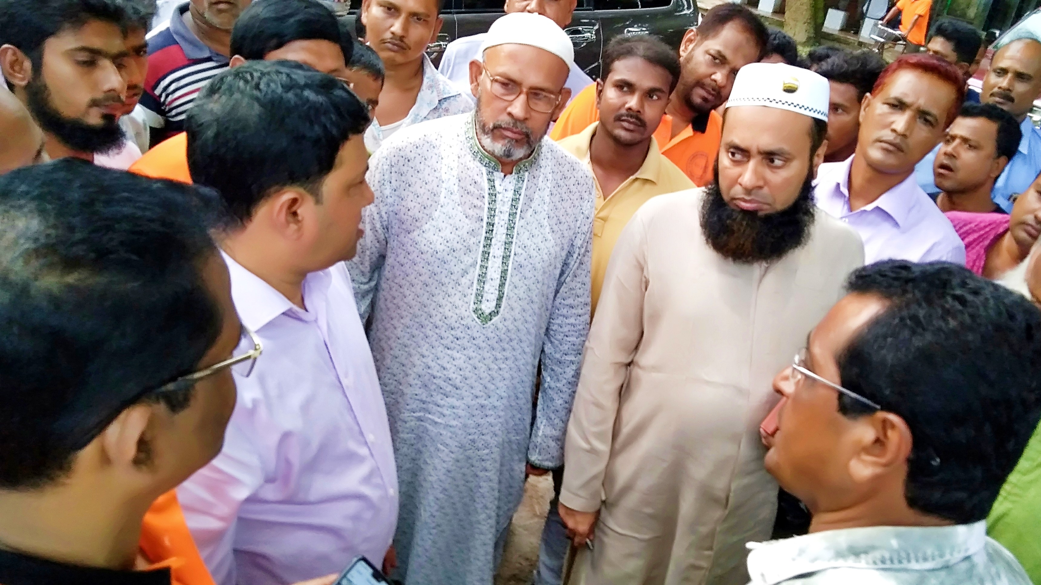 সাতক্ষীরার কলারোয়ায় হতদরিদ্রের চাউল বিতরনে অনিয়মের অভিযোগ