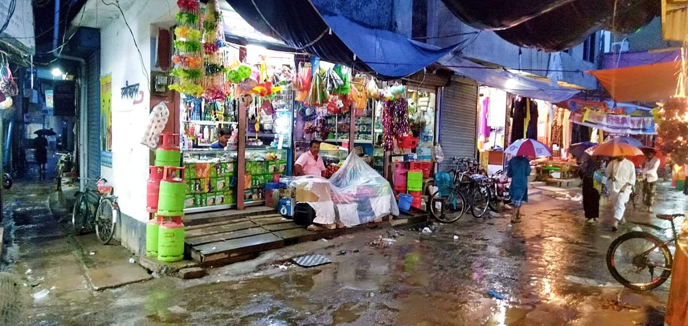 সাতক্ষীরার কলারোয়ায় লাইসেন্স ছাড়াই চলছে যত্র তত্র গ্যাস সিলিন্ডার বিক্রয় ব্যবসা