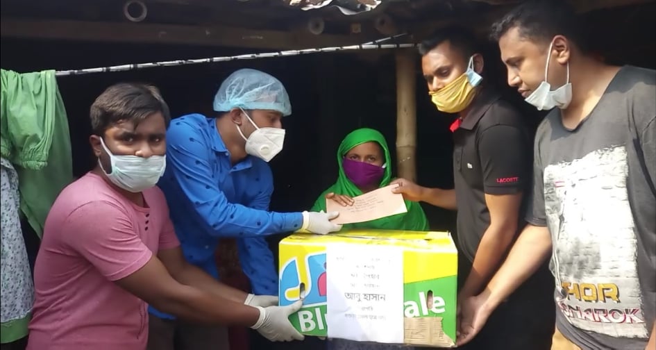 বগুড়া কারাবন্দি ছাত্রদলের পরিবারের মাঝে ছাত্রদলের সভাপতি আবু হাসানের ঈদ উপহার বিতরণ