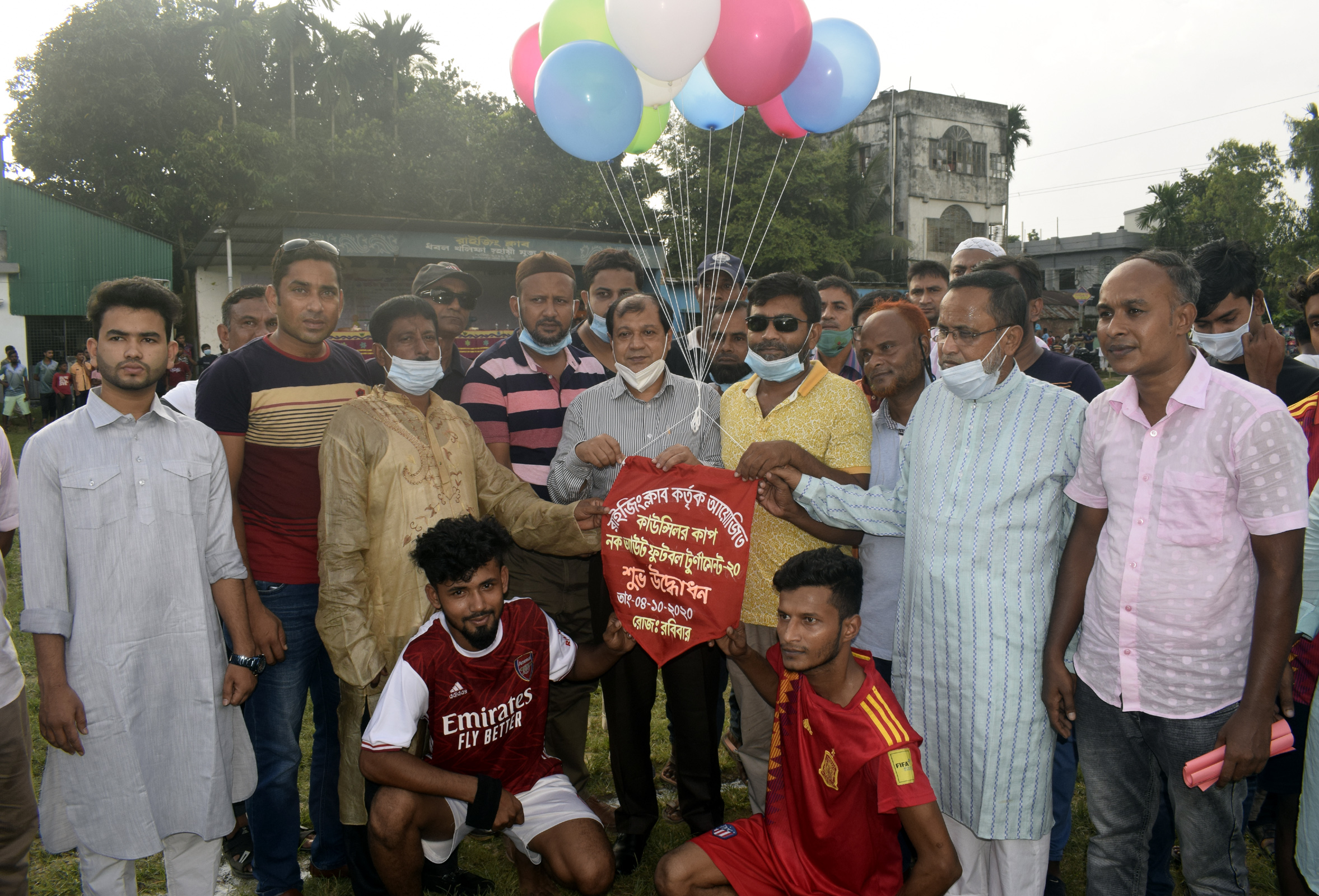 বগুড়ায় বৃন্দাবনপাড়া রাইজিং ক্লাবের আয়োজনে কাউন্সিলর কাপ ফুটবল টুর্নামেন্ট উদ্বোধন