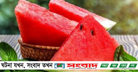 গরমে সুস্বাদু ফলগুলোর মধ্যে অন্যতম তরমুজ